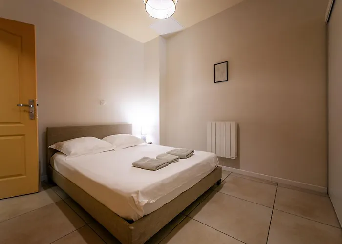 Perpignan Monnaie - Appartement En Centre Ville Διαμέρισμα Περπινιάν